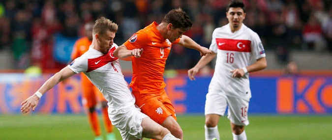 Прогноз на матч Турция - Нидерланды [06.09.15] : полная импотенция
